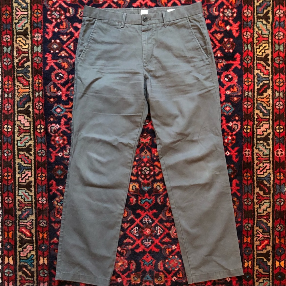Gap Chinos